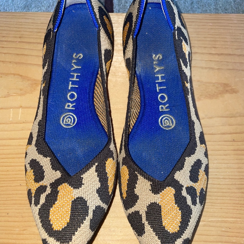 ROTHY’S Pointy Desert Cat Shoes Size 7